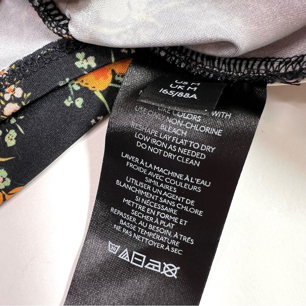 Urban Outfitters Phoenix Black Floral Halter Crop Top Size Medium - Picture 8 of 10